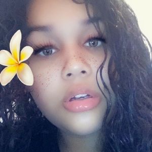 Meet your Posher, Giselle